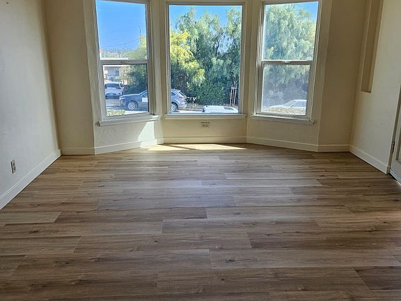 2nd image of 5728 Adelaide Ave