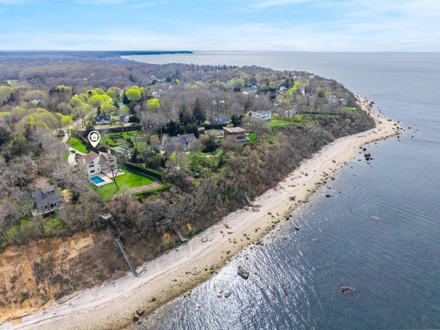 16125 Soundview Ave, Southold