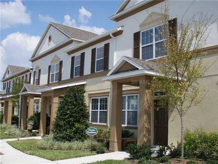 Lakesite Villas condo