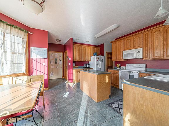 5th image of 51883 S Lake Ct