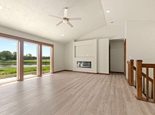 5319 Fenceline Ln, Omro, WI 54963