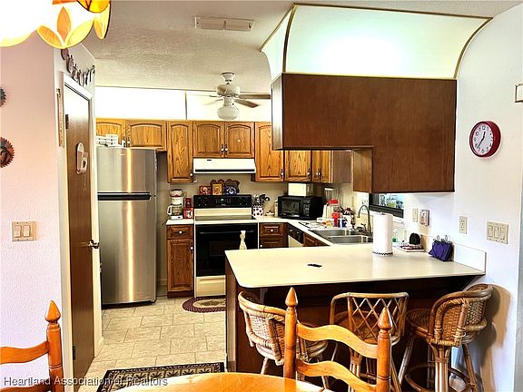 5th image of 55 Chickasaw St