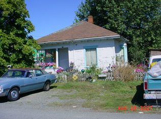 910 21st St, Anacortes, WA 98221