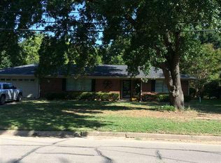 809 E Main St, Mexia, TX 76667