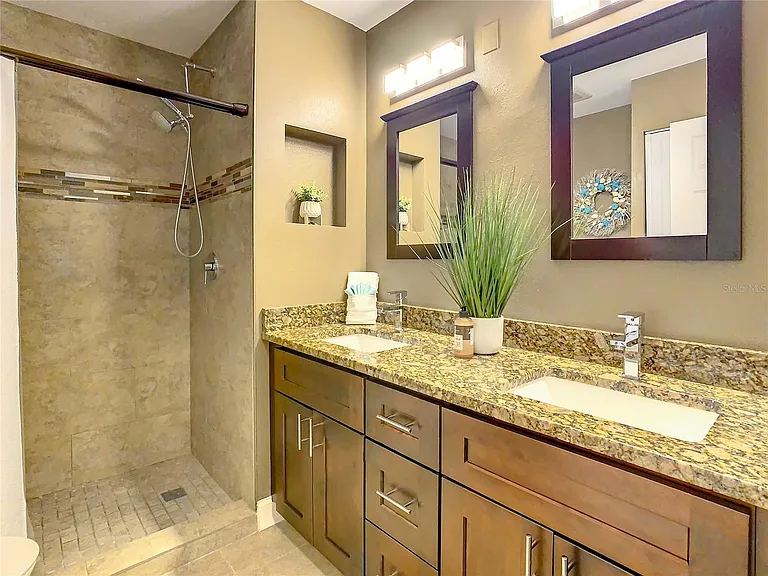 7300 Sunshine Skyway Ln S #201 — Photo 19