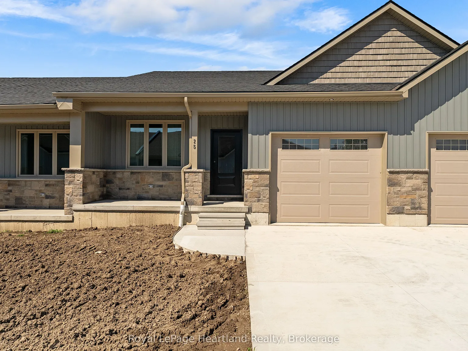 2 bed, $2,500 — Photo 1