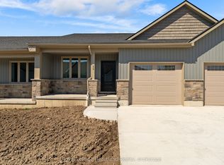 25 Silver Creek Rd, Huron East, ON N0K1W0
