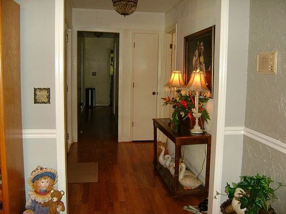 5th image of 3715 9th Street Cir NE