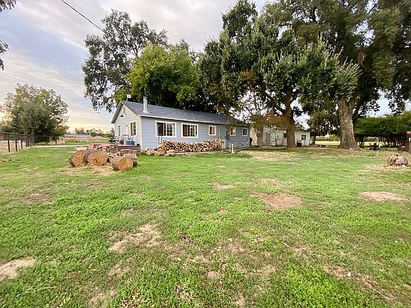 2nd image of 22740 Dove Ave