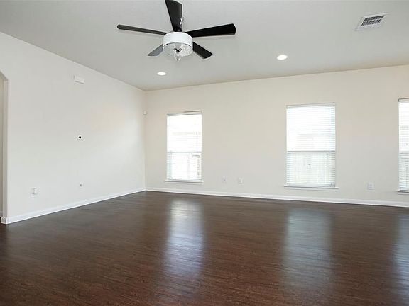 5th image of 18445 Sunrise Maple Dr