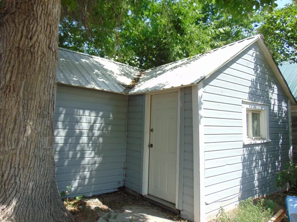 515 1/2 1st Ave SW, Great Falls, MT 59401
