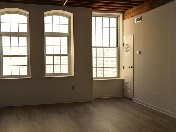 3rd image of 222 Race St APT 215