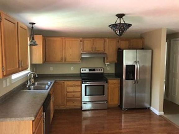 3rd image of 510 Baldwinville Rd
