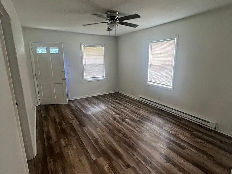 4214 S Alston Ave #B — Photo 10