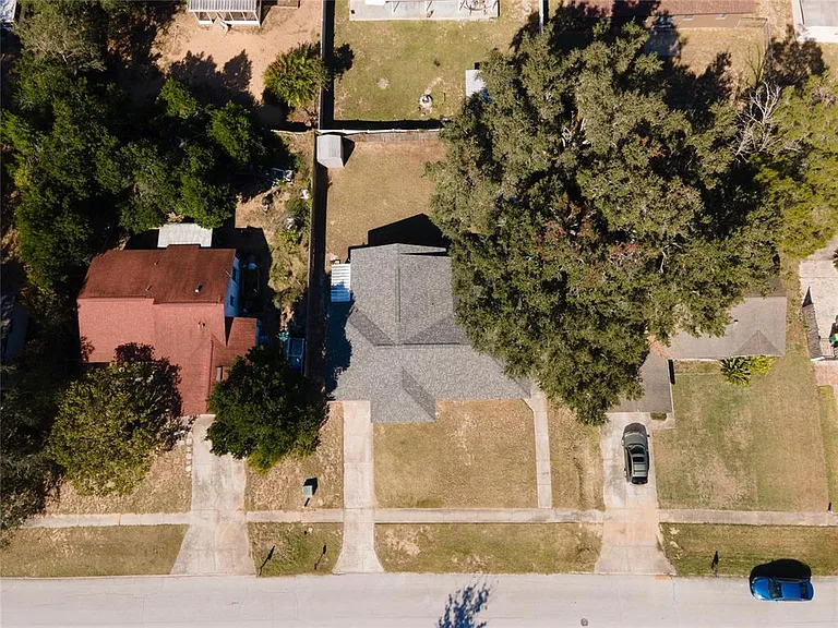 2707 Lakewood Ln — Photo 28