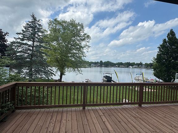 3rd image of 1508 Lakeview Dr