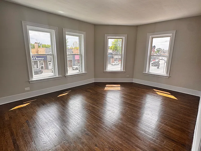 6056 W North Ave #2W — Photo 2