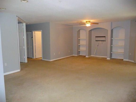 5th image of 5045 Fairways Cir APT 201