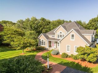 34 Bridgham Farm Rd, Rumford, RI 02916