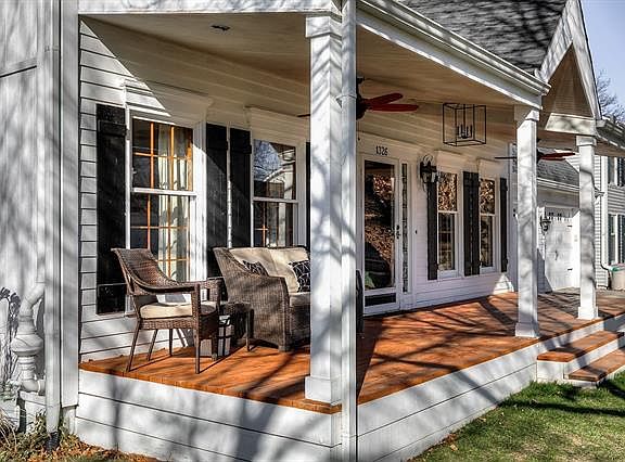 3rd image of 1326 Amesbury Ave
