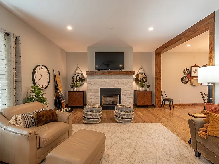 313 Vasquez Rd — Photo 12