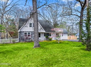 3 Lakeview Dr, Howell, NJ 07731