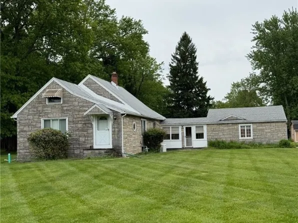 19225 Bowman Dr, Strongsville, OH 44149