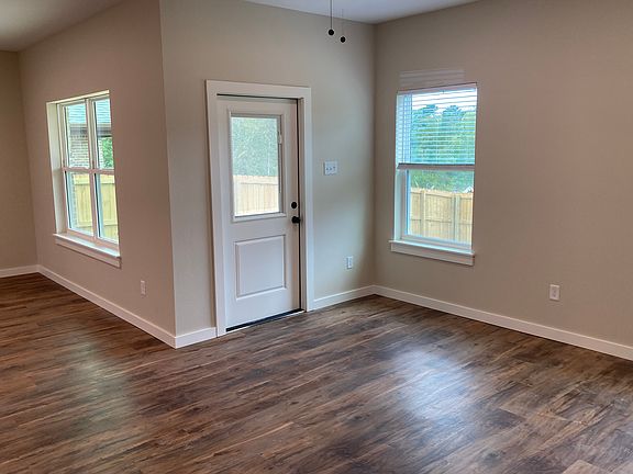 2nd image of 307 Claire Ln