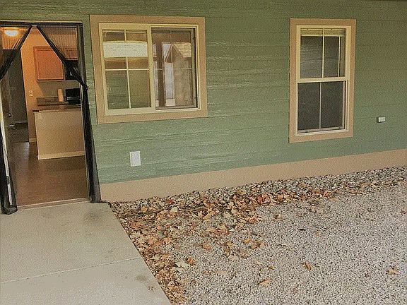 2nd image of 1909 Kensington Ave #102