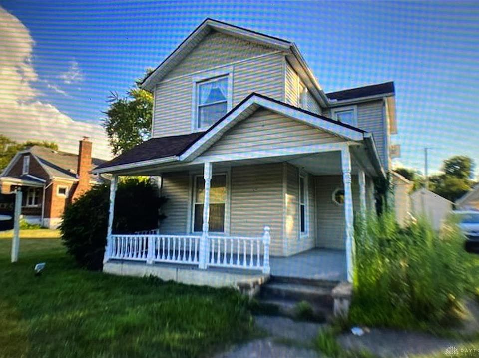 1st image of 207 S Main St
