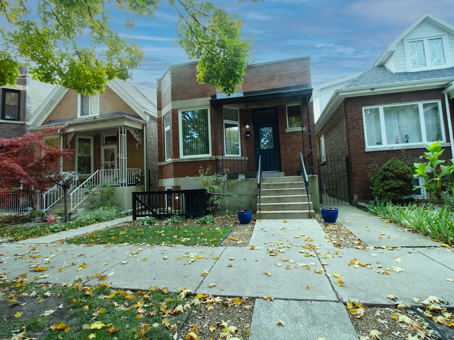 2 bed, 1200 sqft, $2,400 — Photo 1
