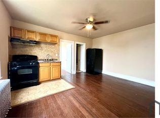 161 W Olney Ave #2R, Philadelphia, PA 19120