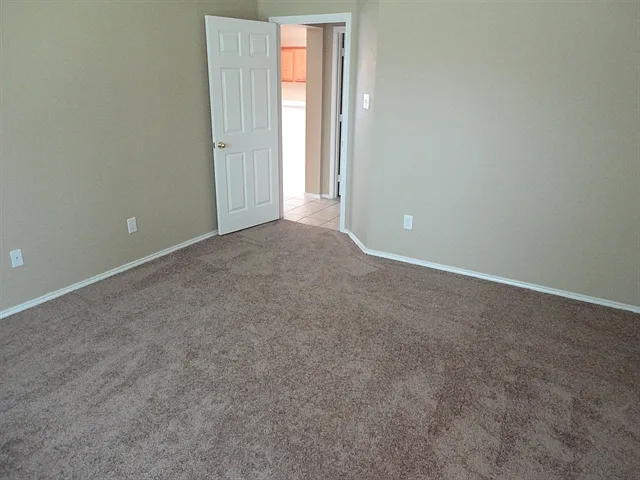 732 Fox Hunt Trl — Photo 8