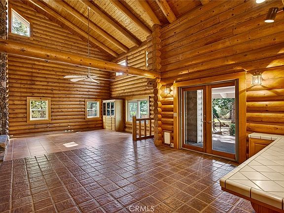 4th image of 15756 Fitzgerald Ct