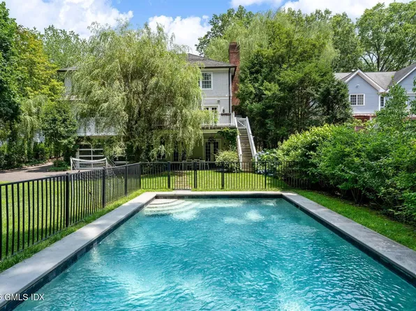 42 Breezemont Ave, Riverside, CT 06878