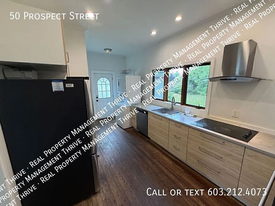 3br home with old world charm — Photo 3