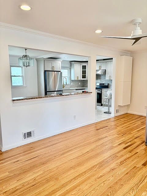 Fresh paint spotless move in ready