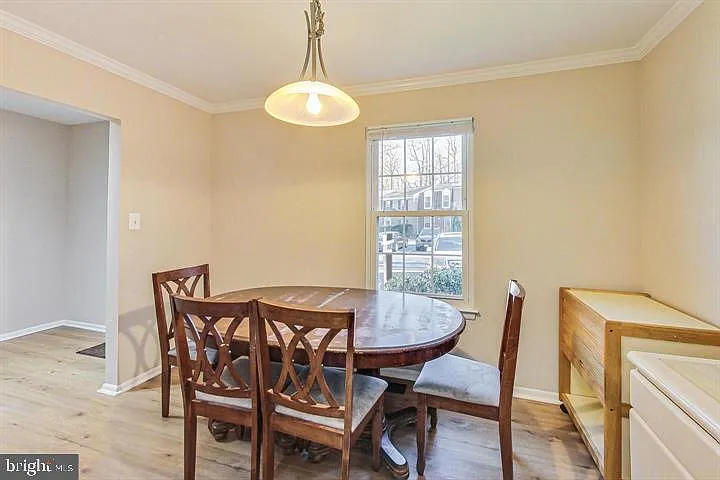 6415 Old Scotts Ct — Photo 8