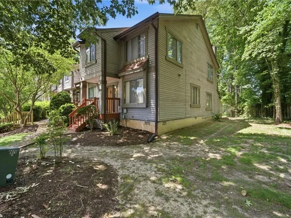 112 Inland View Dr, Newport News, VA 23603