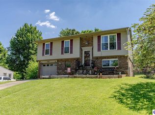 916 Greenway Dr, Elizabethtown, KY 42701