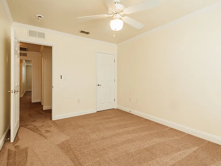 748 Majestic Dr — Photo 16