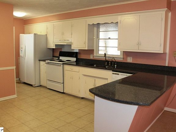 5th image of 357 Marconi Dr