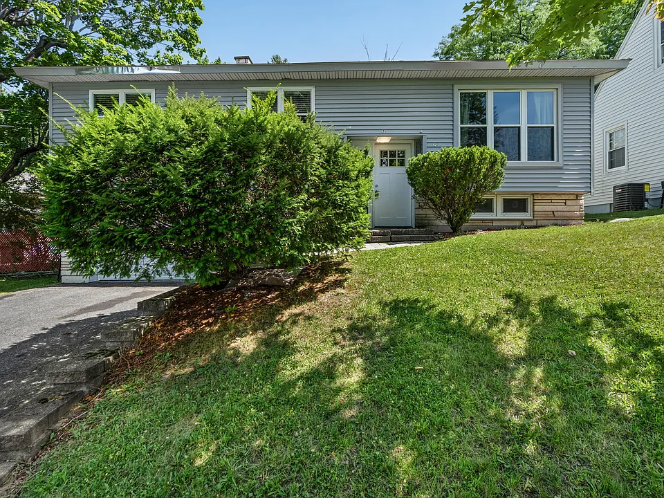 25A Edgecomb St
