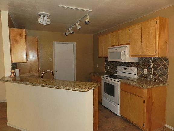 4th image of 2617 Alana Ln