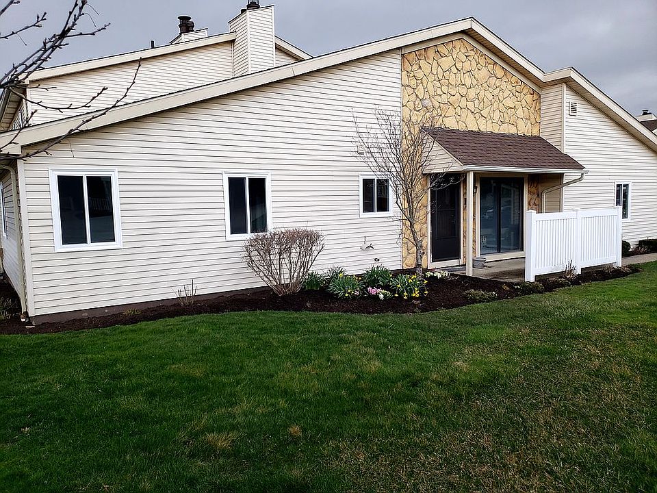 1st image of 364 Deepwood Dr