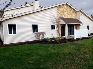 364 Deepwood Dr, Wadsworth, OH 44281