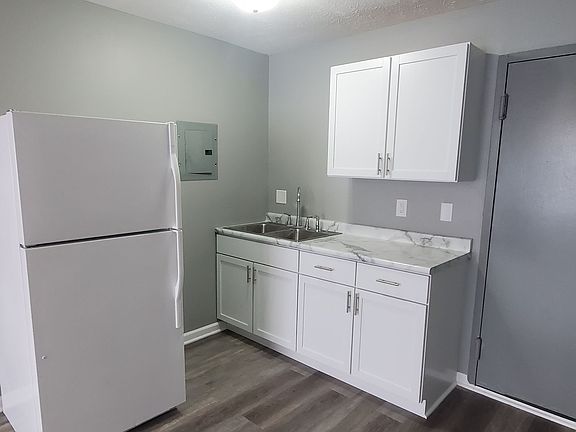 2nd image of 1730 G St #3