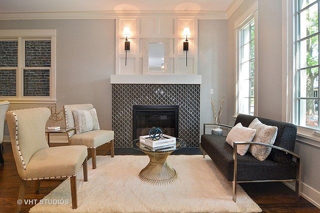 1st image of 2042 W McLean Ave
