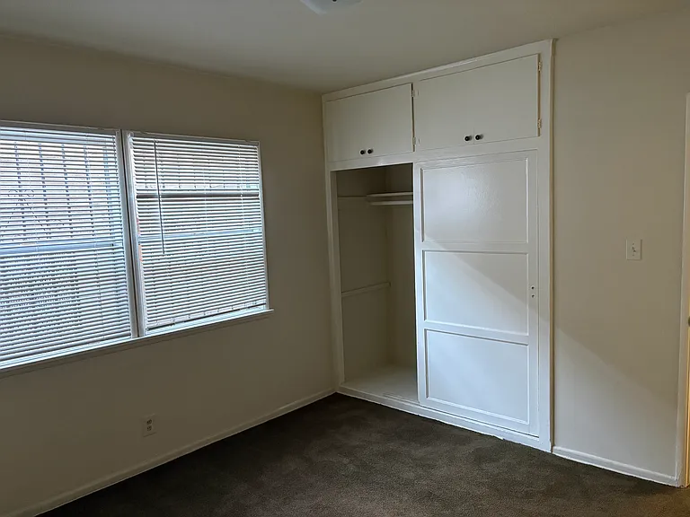 5506 W Adams Blvd #4 — Photo 7