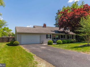 8813 Delphine Rd, Wyndmoor, PA 19038